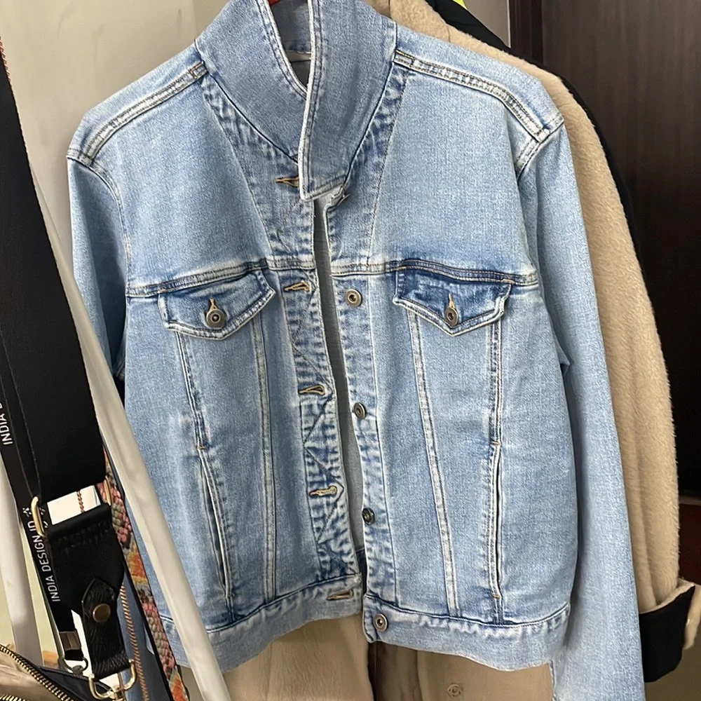 Liz Claiborne Jean jacket - Picture 3 of 13